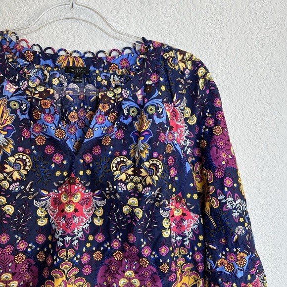 Talbots Tops - Talbots Poplin Top Women's XS Navy Balloon Sleeve Medallion Print V-Neck‎ NEW